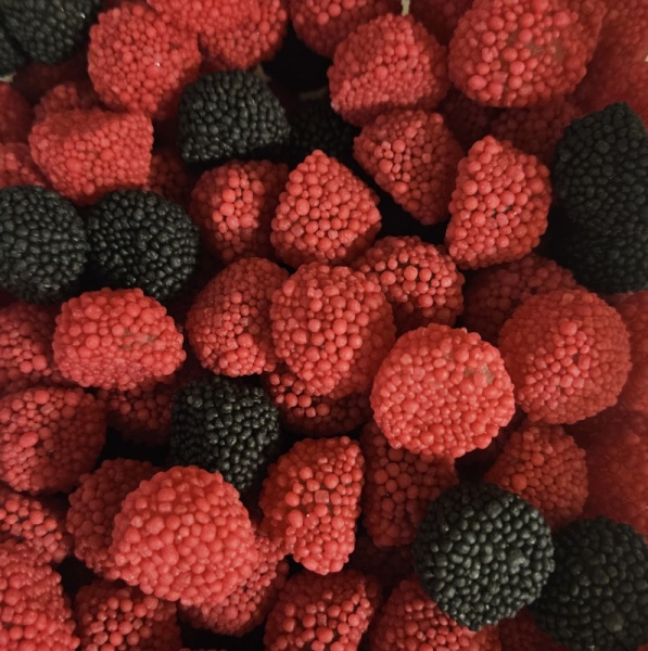 Black & Red Blackberry Raspberry Berries Pick & Mix Sweets Kingsway 100g